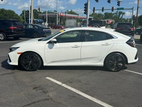Used 2019 Honda Civic EX image 9