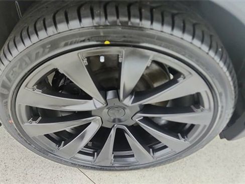 Used 2022 Tesla Model X Base image 54