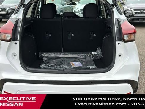 New 2025 Nissan Kicks Play S image 24