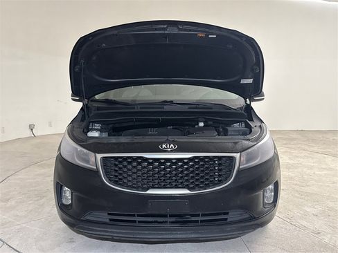 Used 2016 Kia Sedona EX image 15