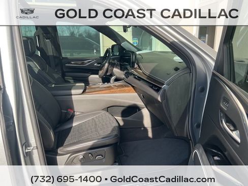 Certified 2023 Cadillac Escalade ESV Sport Platinum w/ LPO, ONYX Package image 7
