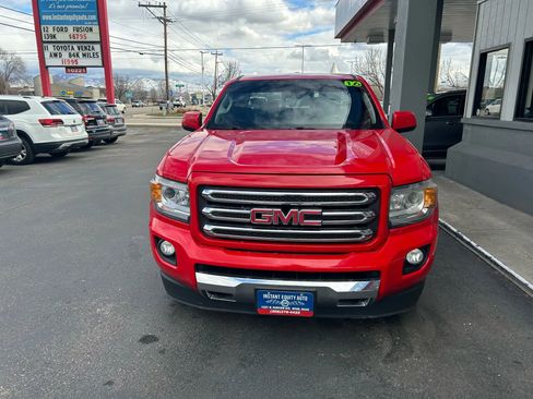 Used 2016 GMC Canyon SLE w/ All Terrain Adventure Package image 28