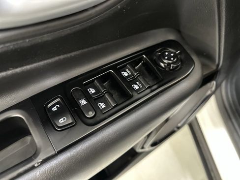 Used 2020 Jeep Renegade Altitude image 18