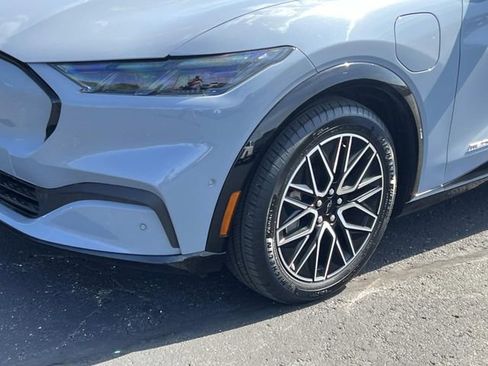 Certified 2024 Ford Mustang Mach-E Premium AWD/4WD image 9