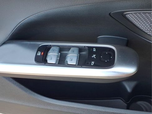 Certified 2022 Mercedes-Benz C 300 4MATIC Sedan image 23