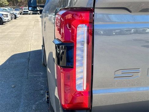 New 2025 Ford F250 Lariat w/ Lariat Ultimate Package image 10