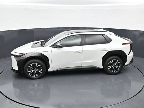 Used 2024 Toyota bZ4X AWD w/ Weather Package image 34