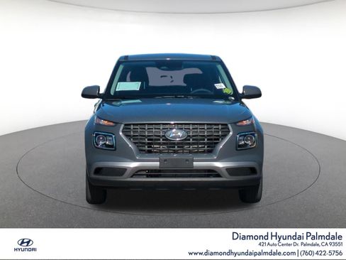 New 2026 Hyundai Venue SE image 2
