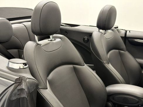 Used 2017 MINI Cooper S image 11