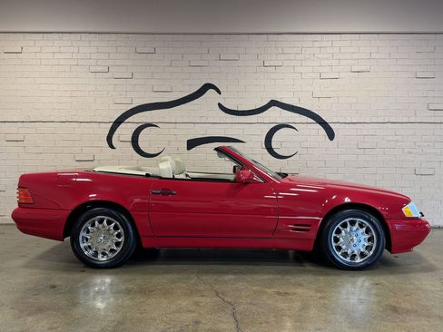 Used 1997 Mercedes-Benz SL 320 image 6