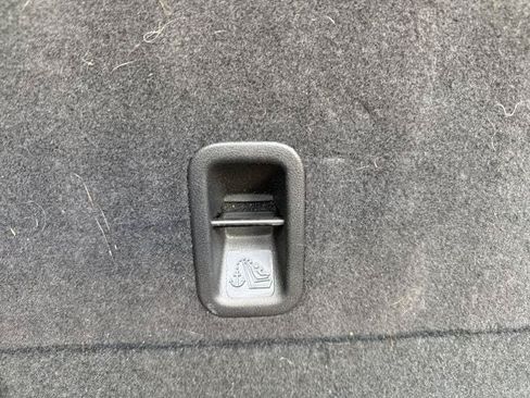 Used 2018 Honda CR-V Touring image 22