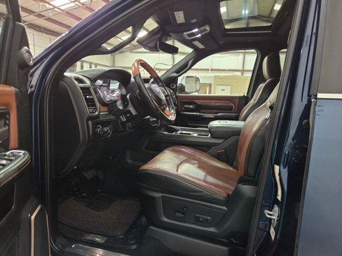 Used 2019 RAM 2500 Limited image 6