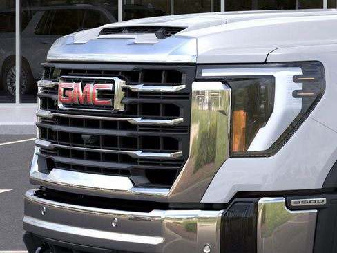 New 2026 GMC Sierra 3500 SLE image 13