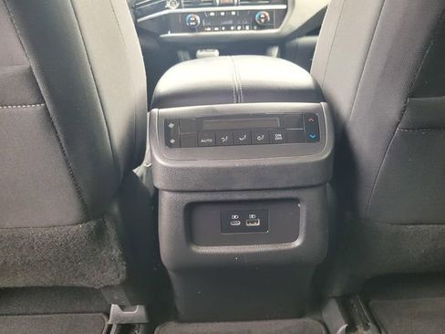 Used 2022 Nissan Pathfinder S image 15