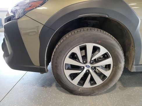 Certified 2025 Subaru Outback Premium w/ Popular Package #1A image 11