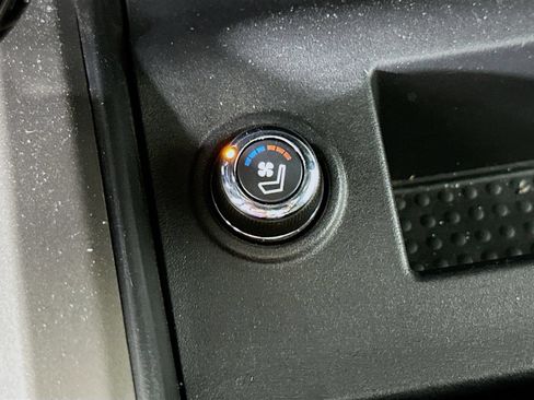 Used 2023 Nissan Titan Platinum Reserve w/ Moonroof Package AWD/4WD image 21