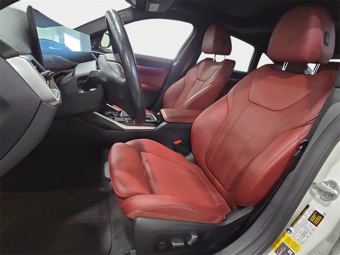 Certified 2023 BMW i4 eDrive35 w/ Premium Package image 12