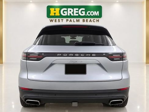 Used 2023 Porsche Cayenne AWD/4WD image 8