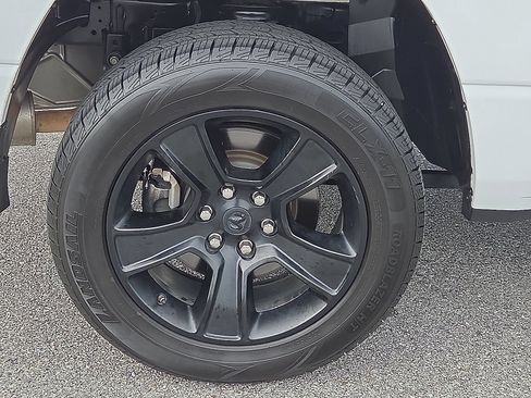 Used 2021 RAM 1500 Big Horn AWD/4WD image 7