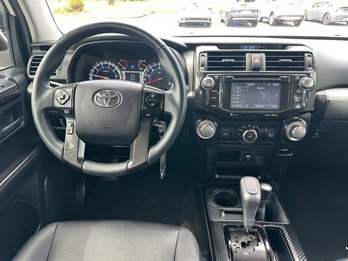 Used 2019 Toyota 4Runner TRD Off-Road Premium AWD/4WD image 15