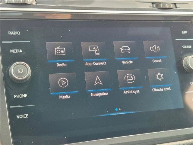 Used 2024 Volkswagen Tiguan SE R-Line FWD image 15
