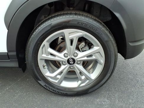 Used 2023 Hyundai Kona SEL w/ Convenience Package image 4