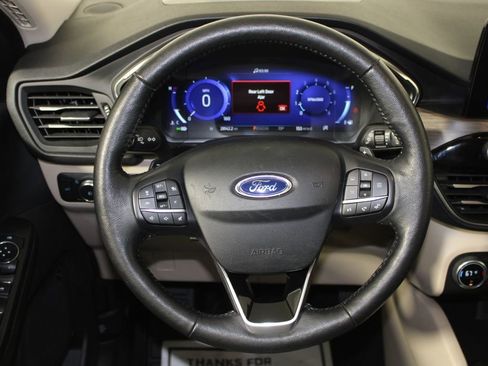 Certified 2020 Ford Escape Titanium image 16