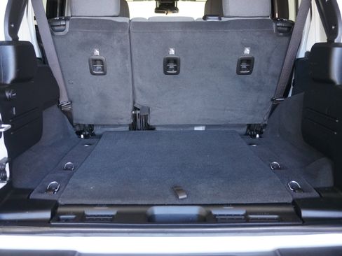 Used 2024 Jeep Wrangler Sport image 27