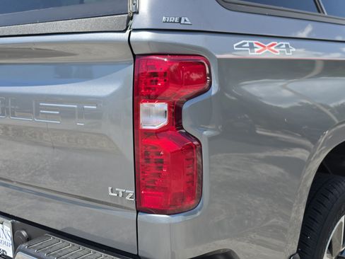 Used 2023 Chevrolet Silverado 1500 LT AWD/4WD image 14