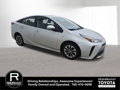 Used 2021 Toyota Prius Limited w/ Premium Convenience Package image 3