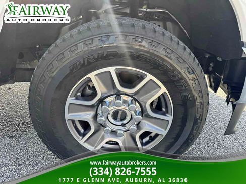 Used 2025 Ford F250 Lariat AWD/4WD image 34