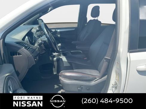 Used 2019 Dodge Grand Caravan GT FWD image 11