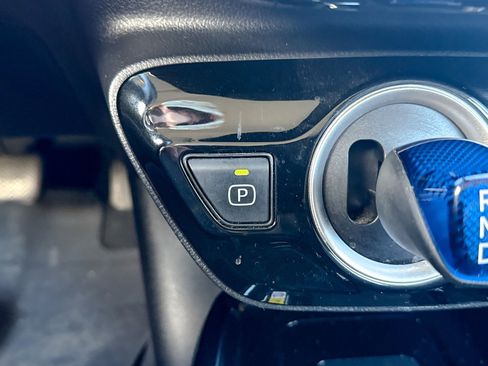 Used 2021 Toyota Prius Prime XLE image 33