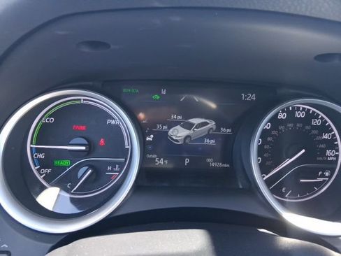 Used 2024 Toyota Camry XLE w/ Navigation Package image 21