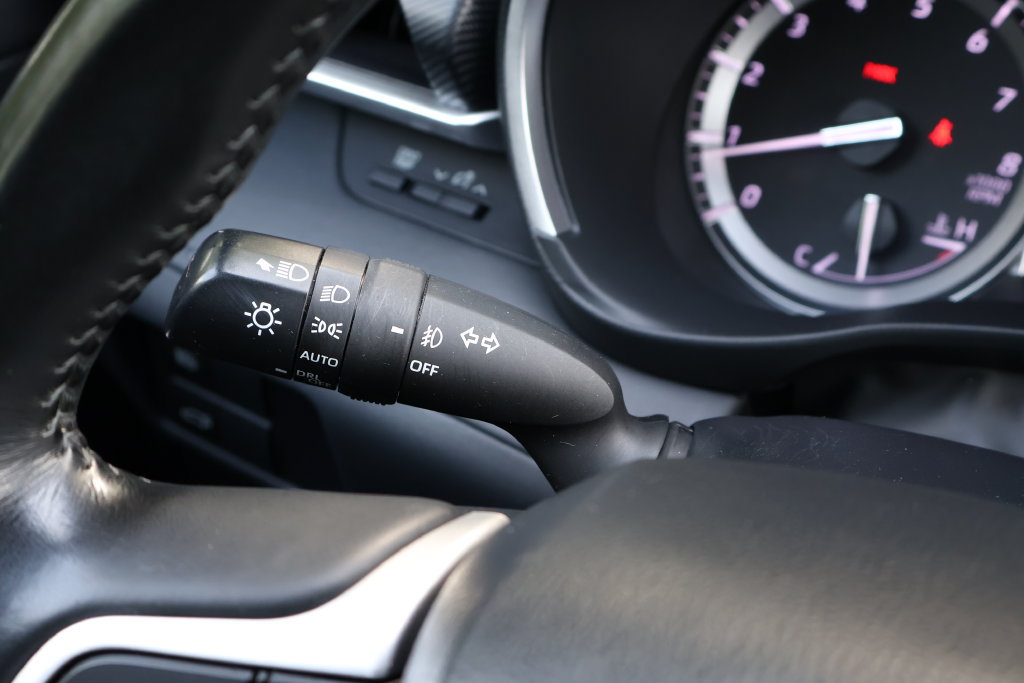 Used 2022 Toyota Highlander XSE FWD image 23