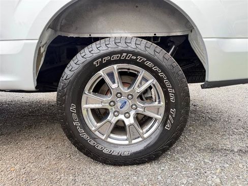 Used 2015 Ford F150 XLT w/ Equipment Group 302A Luxury AWD/4WD image 9