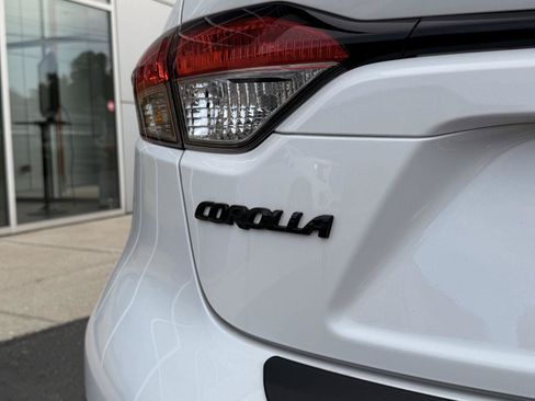 Used 2025 Toyota Corolla SE FWD image 10