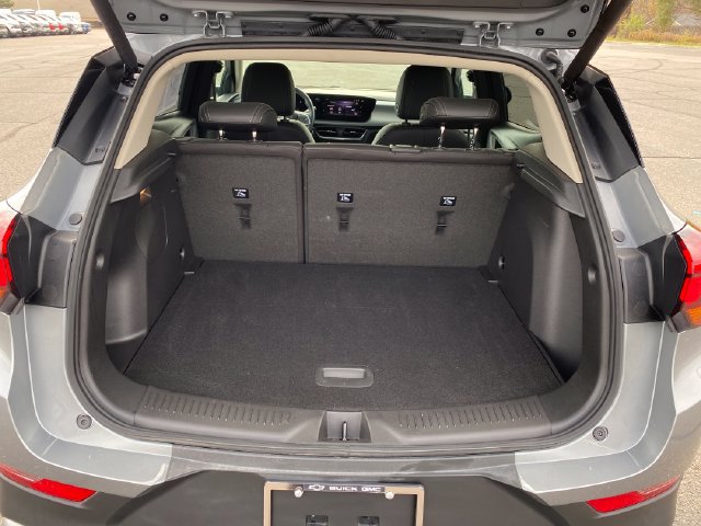 Certified 2024 Buick Encore GX Preferred w/ Comfort Package FWD image 20