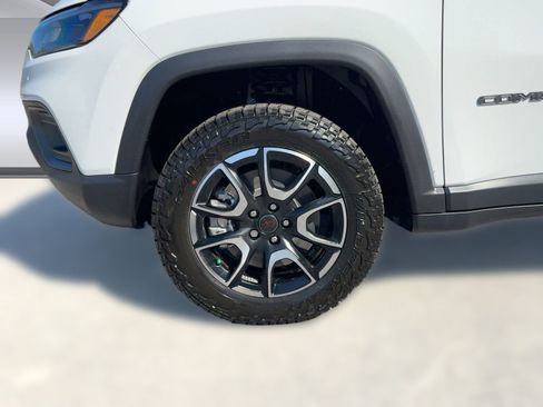 New 2026 Jeep Compass Trailhawk image 11