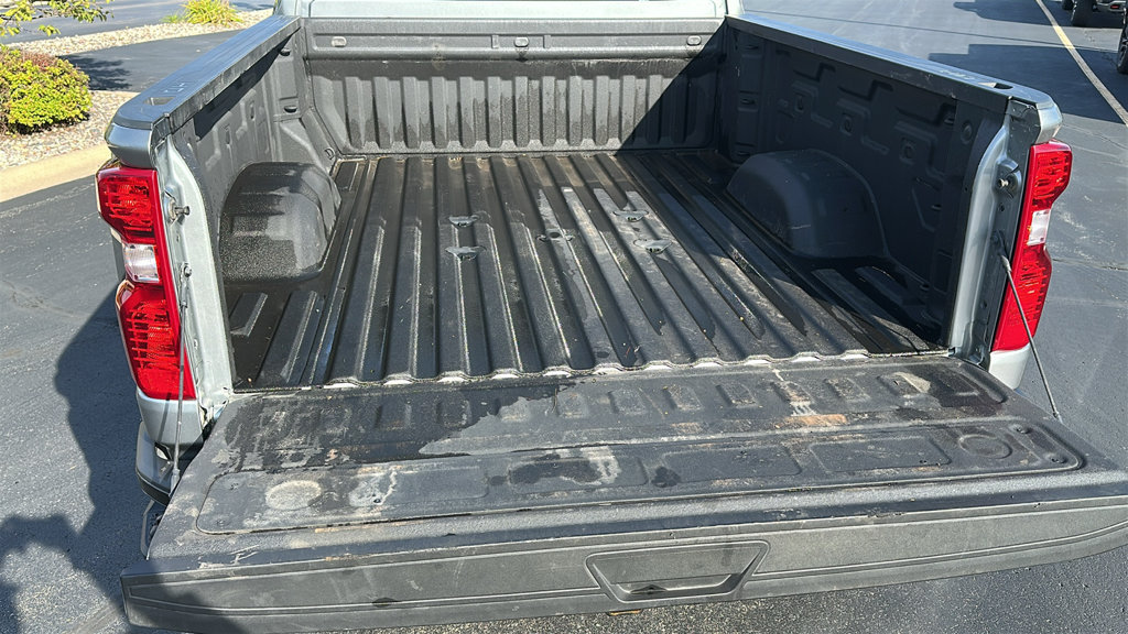 Used 2025 Chevrolet Silverado 2500 Custom AWD/4WD image 8