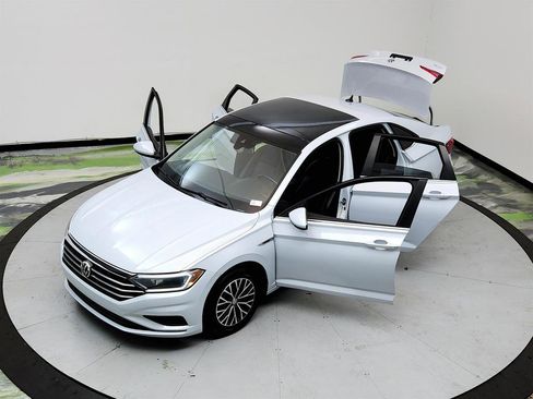 Used 2019 Volkswagen Jetta SEL FWD image 37