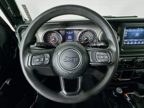 Used 2023 Jeep Wrangler Sport image 11