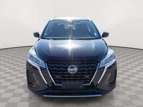 Used 2024 Nissan Kicks SV image 8
