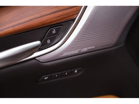 Used 2024 Cadillac XT5 Premium Luxury image 30