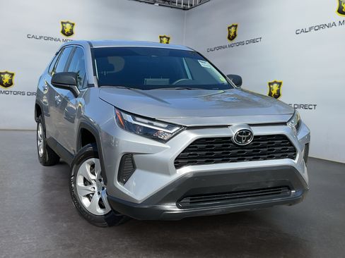 Used 2023 Toyota RAV4 LE FWD image 3