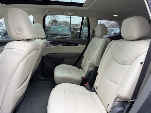 Certified 2023 Cadillac XT6 Premium Luxury image 15