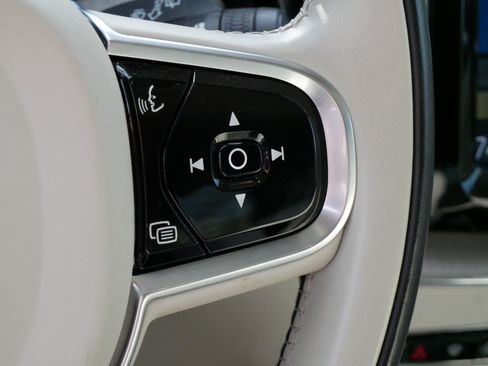 Used 2019 Volvo XC60 T8 Inscription w/ Advanced Package AWD/4WD image 26