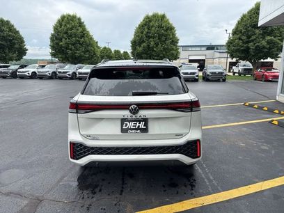 New 2026 Volkswagen Tiguan SE R-Line