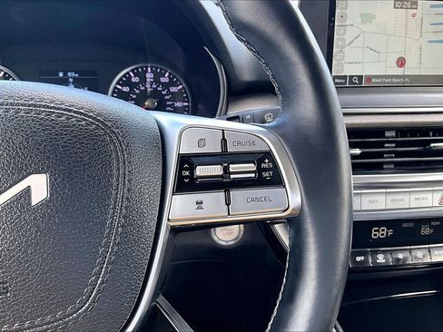 Used 2022 Kia Telluride EX w/ EX Premium Package image 12