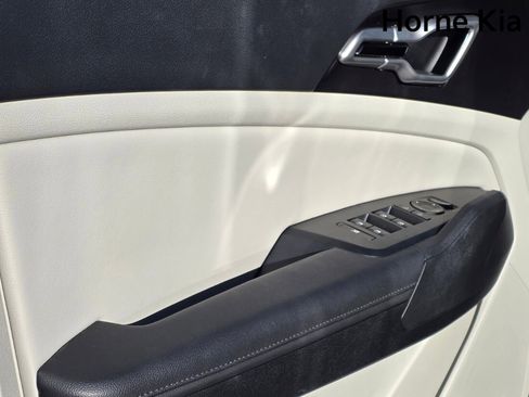 New 2026 Kia Sportage EX image 9